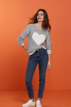 Next Rundhalspullover »Lustiger Pullover Mit Zierstreifen Und Herzmotiv« (1-tlg) -Next Geschäft 38a2c79b 8937 5771 945c e9fd391a394c