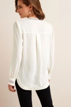 Next Langarmbluse »Bluse Mit Spitzeneinsatz« (1-tlg) -Next Geschäft 3e1f9963 e199 506f b3c9 d15c19ecacca