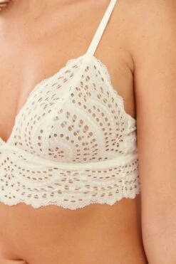 Next Bralette-BH Ungepolstertes Spitzen-Bustier Mit Lochstickerei (1-tlg) -Next Geschäft 544c0109 6fb3 5fb2 be22 f57c252dbc9b