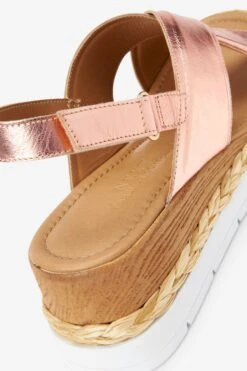 Next Forever Comfort Sports Keilabsatzsschuhe Keilsandalette (1-tlg) -Next Geschäft 5a00fc15 bf82 5eb0 88a3 00ac16a50bcf