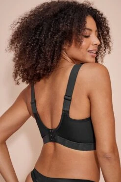 Next Active Sports Unwattierter Minimizer-Sport-BH Mit Bügel, DD+ -Next Geschäft 692851s2