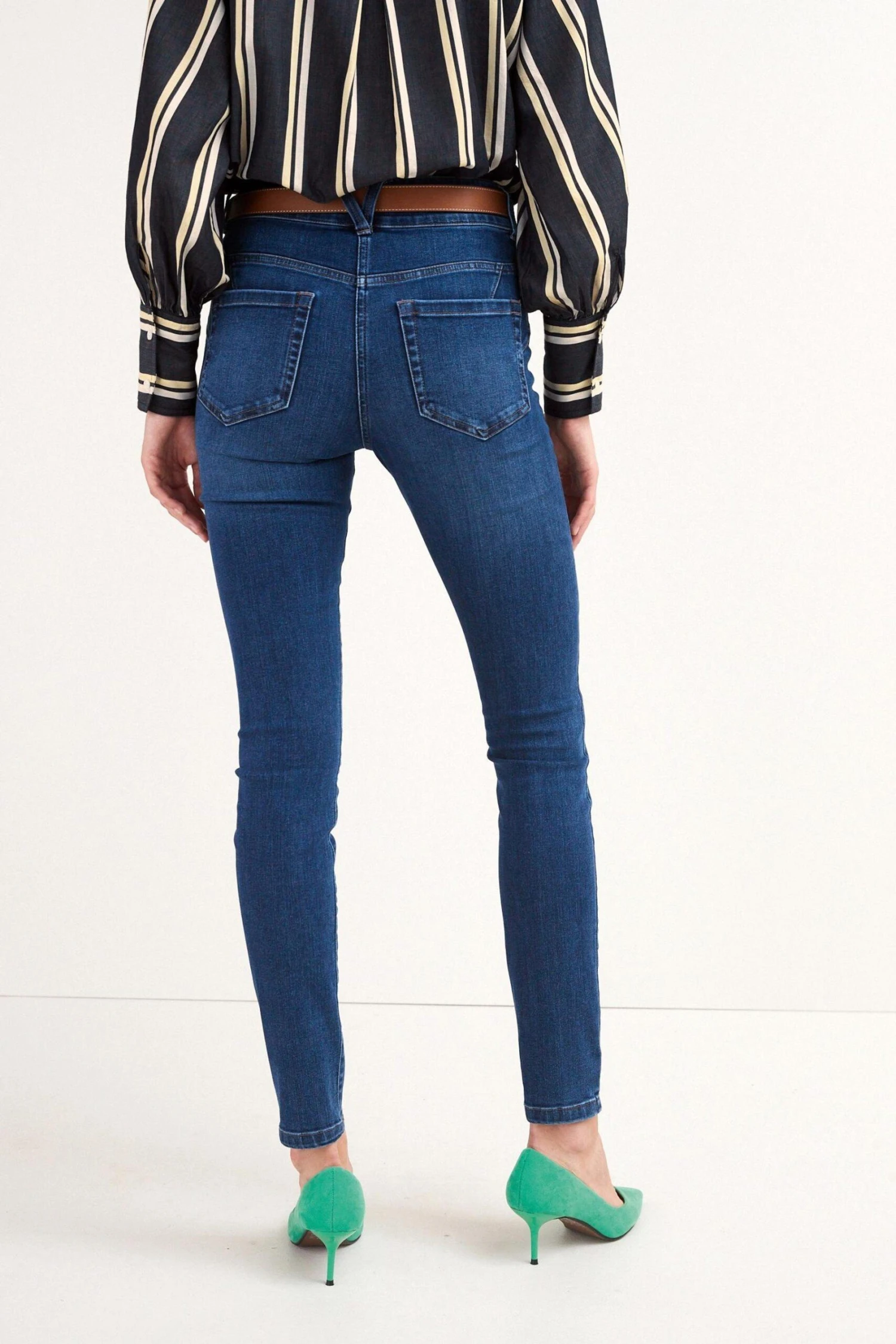 Next Skinny-fit-Jeans Figurverbessernde Skinny-Jeans (1-tlg) 2 Next Skinny-fit-Jeans Figurverbessernde Skinny-Jeans (1-tlg) – Bild 2