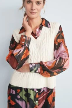 Next V-Ausschnitt-Pullover »Mehrlagiges Oberteil Mit Bedrucktem Hemdteil« (1-tlg) -Next Geschäft 92d7ba66 3e73 5ce6 a849 5cff3a3080e5