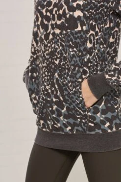 Anthrazitgrau/Animalprint - Next Active Sports Langes Sweatshirt -Next Geschäft A43 030s4