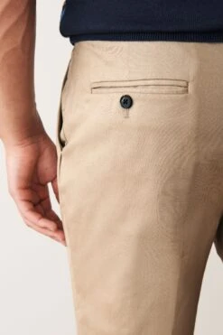 Relaxed-Tapered - Next Archive Chinos Mit Falten -Next Geschäft A57 114s8