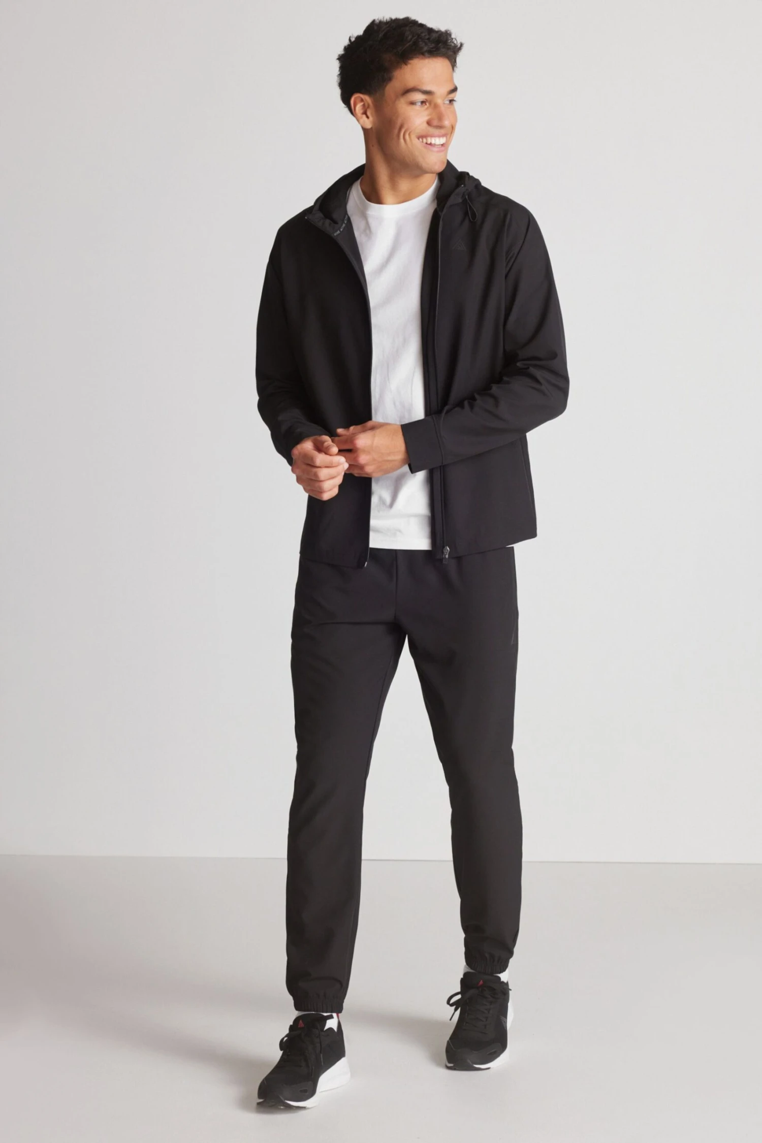 Schwarz - Next Active Leichte Jacke 3 Schwarz - Next Active Leichte Jacke – Bild 3