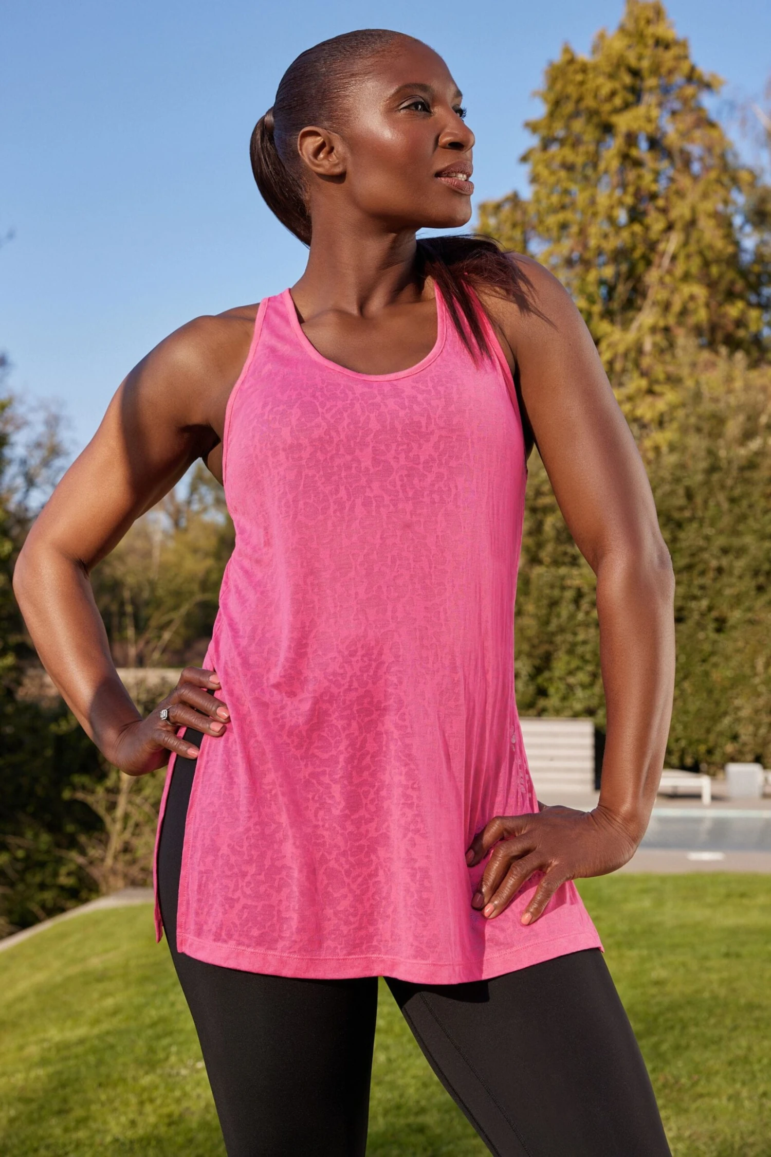 Pink - Next Active Sports Ausbrenner-Jerseyoberteil Mit Animalprint 1 Pink - Next Active Sports Ausbrenner-Jerseyoberteil Mit Animalprint