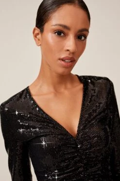 Next Langärmeliges Pailletten-Top Mit Geraffter Vorderseite Und V-Ausschnitt