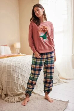 Karos - Next Damen Festive Friend Pyjama, Teil Der Familienkollektion 16 Karos - Next Damen Festive Friend Pyjama, Teil Der Familienkollektion -Next Geschäft M00057s3