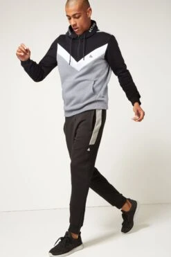 Schwarz/Grau - Next Active Jogginghose Mit Blockfarben 10 Schwarz/Grau - Next Active Jogginghose Mit Blockfarben -Next Geschäft M94884s2