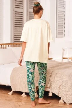 Grünes Blumenmuster - Morris & Co. At Next Pyjama-Set Mit T-Shirt Und Leggings 10 Grünes Blumenmuster - Morris & Co. At Next Pyjama-Set Mit T-Shirt Und Leggings -Next Geschäft T14 516s3