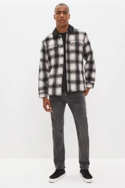 Grau - Next Motion Flex Stretch-Jeans In Straight Fit -Next Geschäft T61 596s3