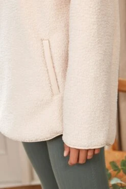 Creme - Next Kuscheliges Premium-Top Aus Teddyfell Mit Halber Knopfleiste -Next Geschäft T73 094s5