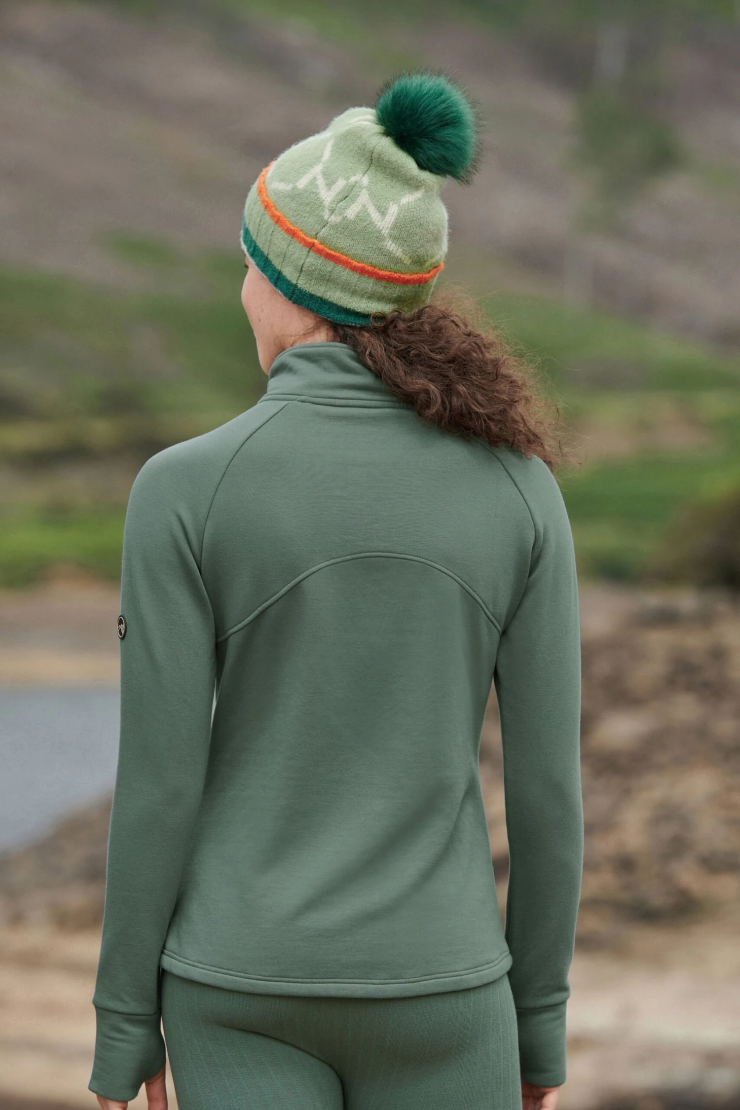 Salbeigrün - Next Elements Angerautes Thermo-Top Mit Halbem Reißverschluss 3 Salbeigrün - Next Elements Angerautes Thermo-Top Mit Halbem Reißverschluss – Bild 3