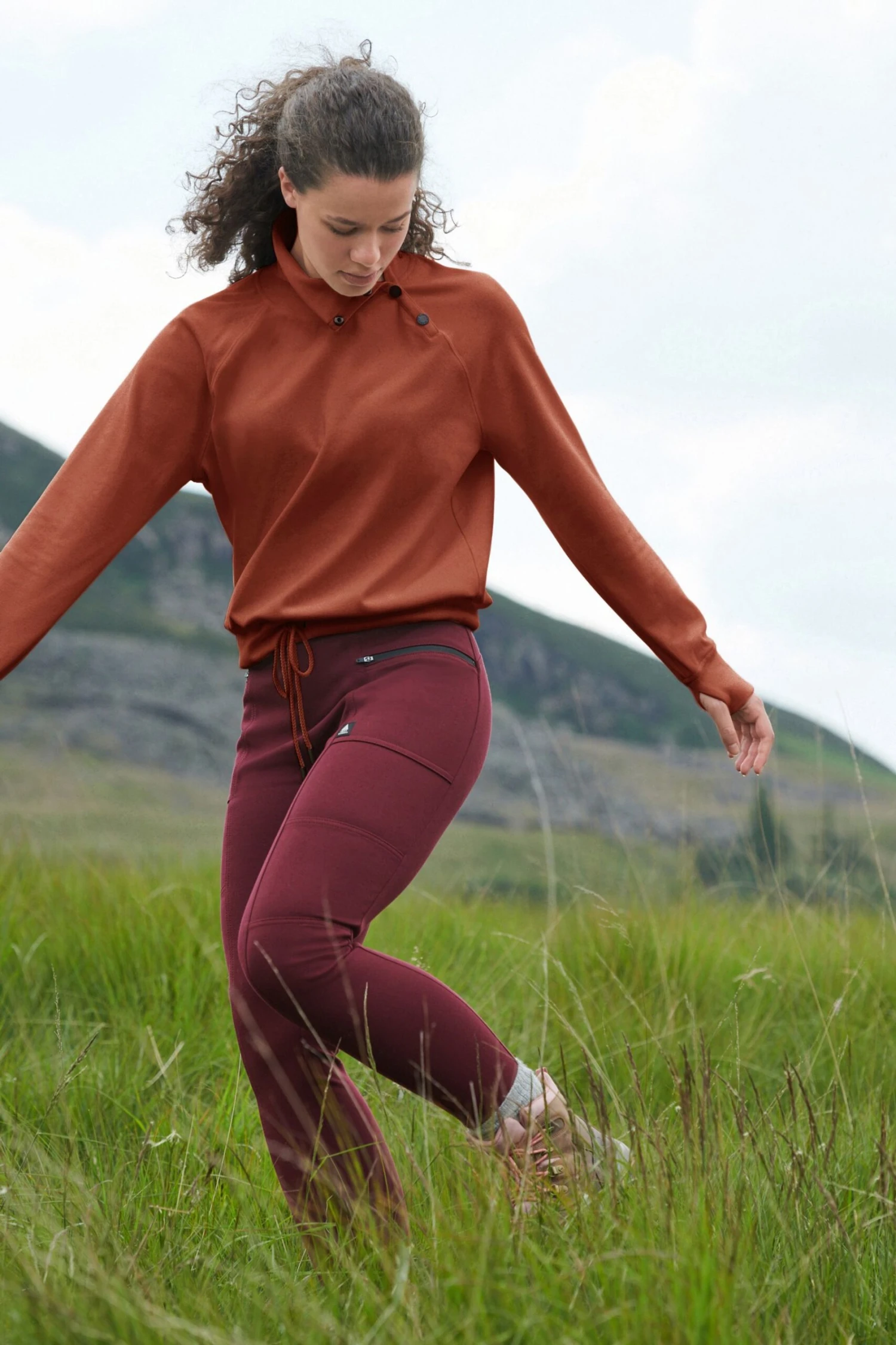 Next Elements Outdoor-Oberteil Mit Druckknopf Am Ausschnitt 2 Next Elements Outdoor-Oberteil Mit Druckknopf Am Ausschnitt – Bild 2