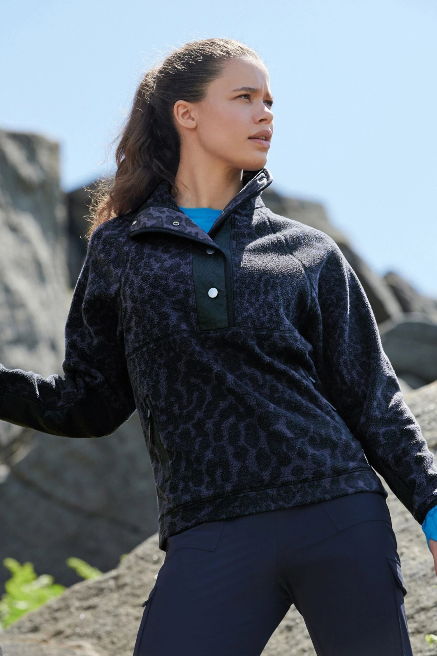 Next Elements Fleeceoberteil Mit Druckknopfleiste Am Kragen 1 Next Elements Fleeceoberteil Mit Druckknopfleiste Am Kragen