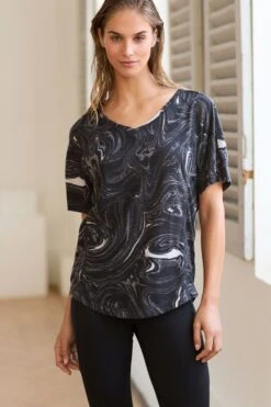 Next Active Sports Kurzärmeliges Top Mit V-Ausschnitt -Next Geschäft U73 587s5