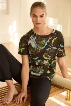 Next Active Yoga-T-Shirt Mit Rundhalsausschnitt