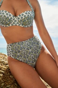 Next Bikini-Hose Bauchformender Bikinislip Mit Hohem Beinausschnitt (1-St) -Next Geschäft c5c8485f 0d8c 5419 969a 1aa3be78c384