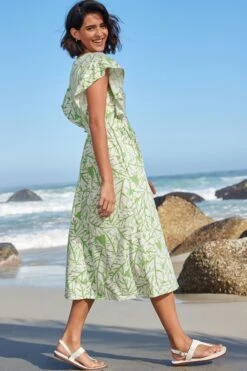 Next Sommerkleid »T-Shirt-Sommerkleid Mit Rüschenärmeln« (1-tlg) 11 Next Sommerkleid »T-Shirt-Sommerkleid Mit Rüschenärmeln« (1-tlg) -Next Geschäft c9f7a28d eebf 53dc 9b5a 171a8ceaca29