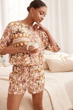 Next Pyjama Gewebter Pyjama Mit Shorts Und Ballonsaum (2 Tlg) -Next Geschäft cb5cb3d1 a667 503d 8e9b a2cee4fd53f5